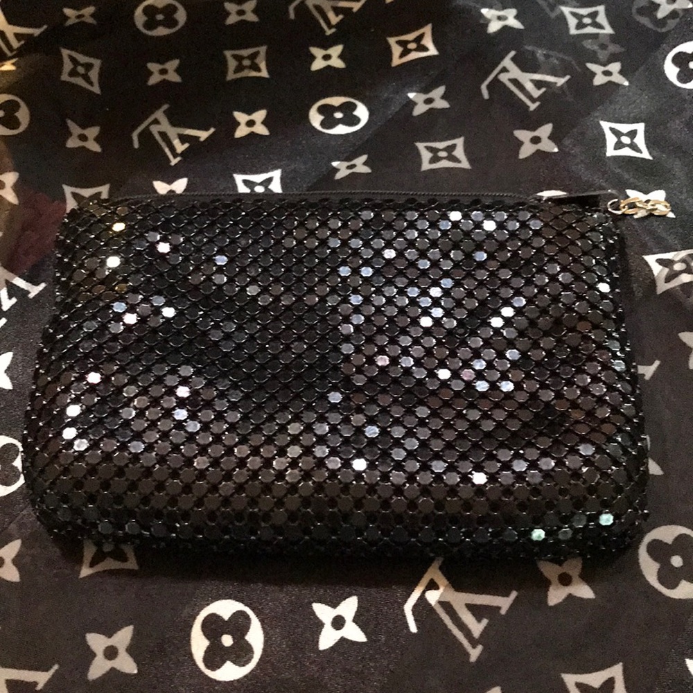 Nice Small Whiting And Davis Change Purse - image 1